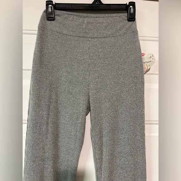 Self Esteem Self Esteem Brushed Hacci Rib Flare Leggings Size S NWT - Picture 5 of 12